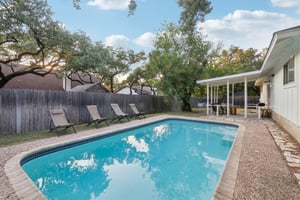 Sterlinghill Dr-S0808-045.jpg