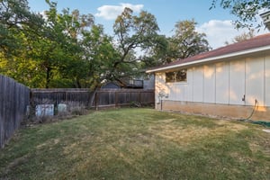 Sterlinghill Dr-S0808-049.jpg