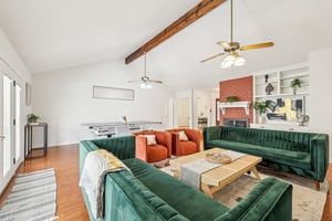 Sterlinghill Dr-S1809-1-010.jpg