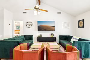 Sterlinghill Dr-S1809-1-013.jpg