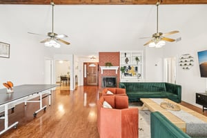 Sterlinghill Dr-S1809-1-015.jpg