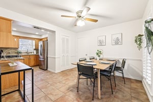 Sterlinghill Dr-S1809-1-016.jpg