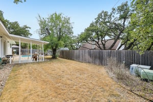 Sterlinghill Dr-S1809-1-050.jpg