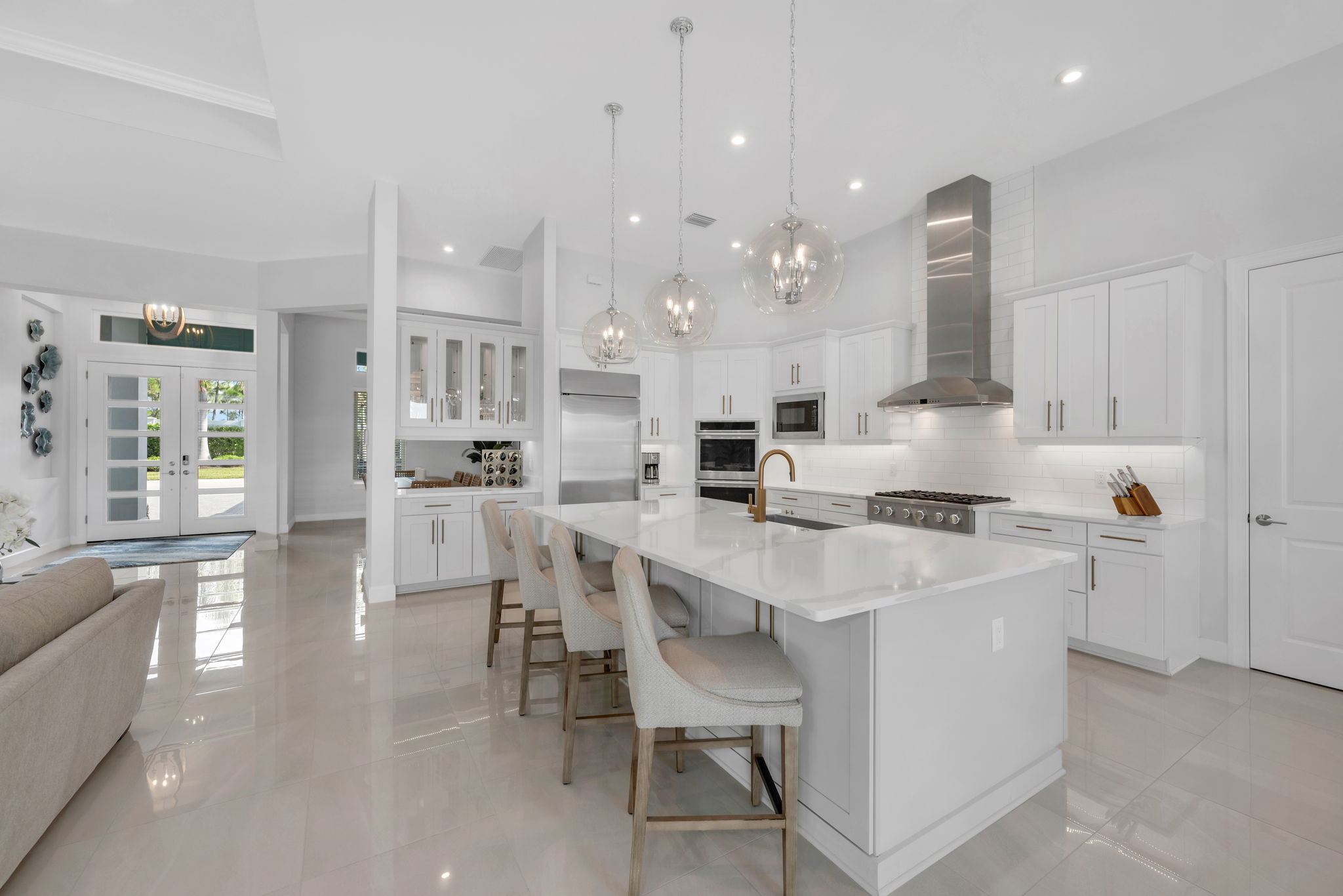 Breakfast Bar - Kitchen