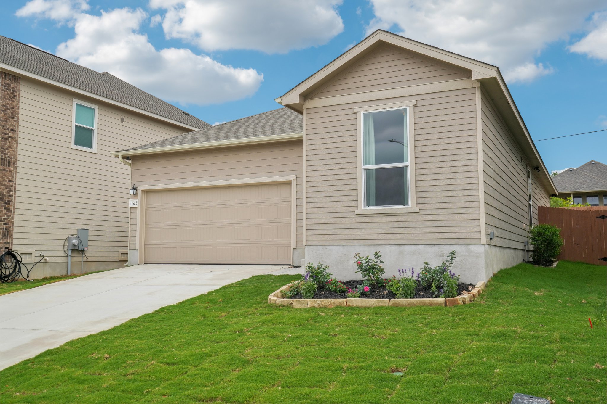 Lemonmint Pkwy-2504-002.jpg