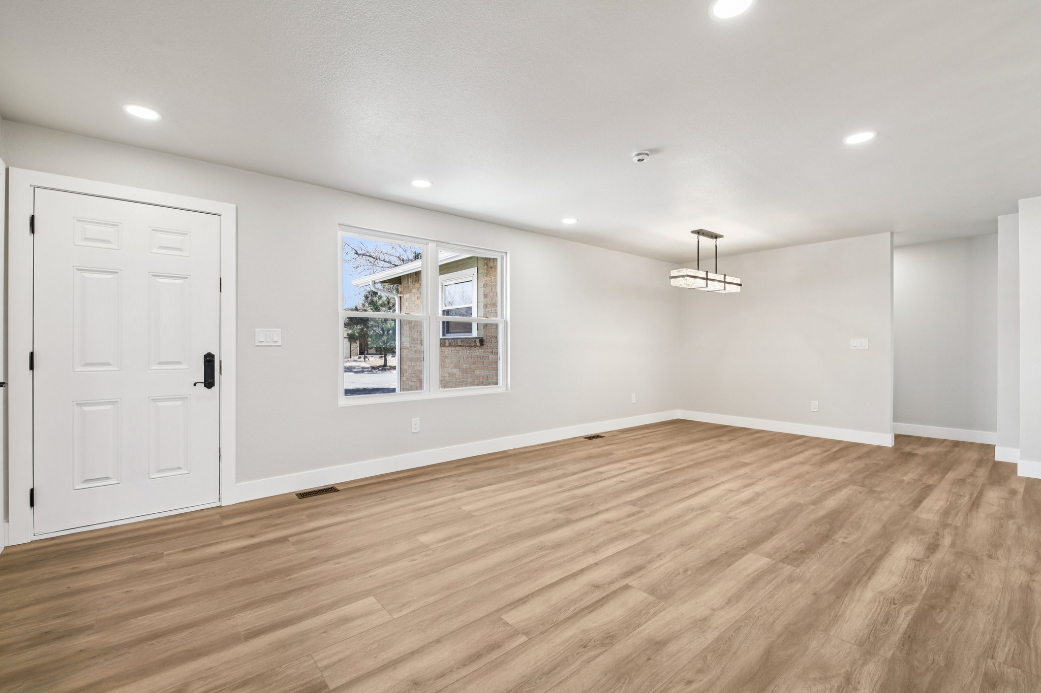 Goldenrod Cir-S1003-007.jpg