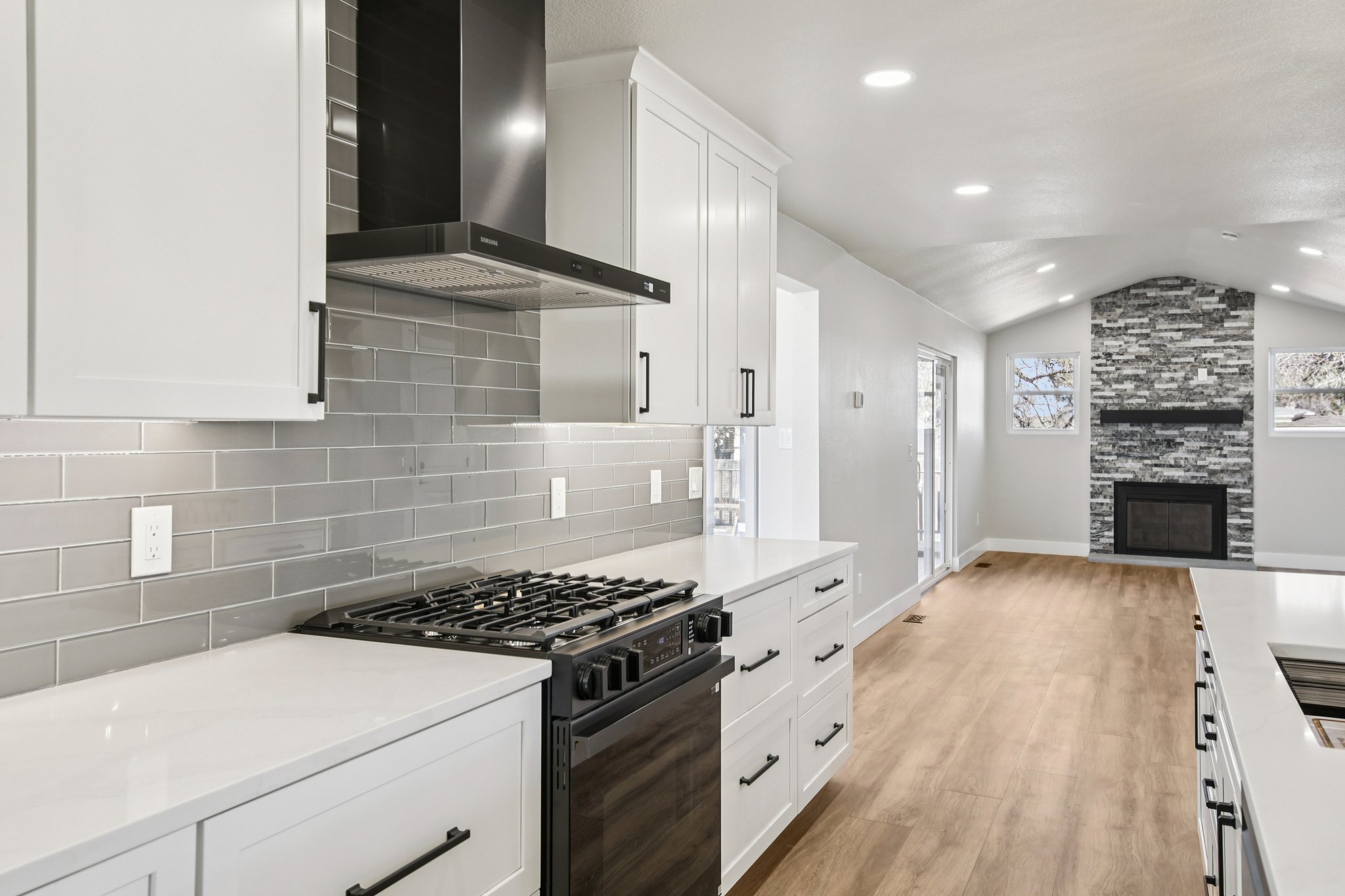 Goldenrod Cir-S1003-020.jpg