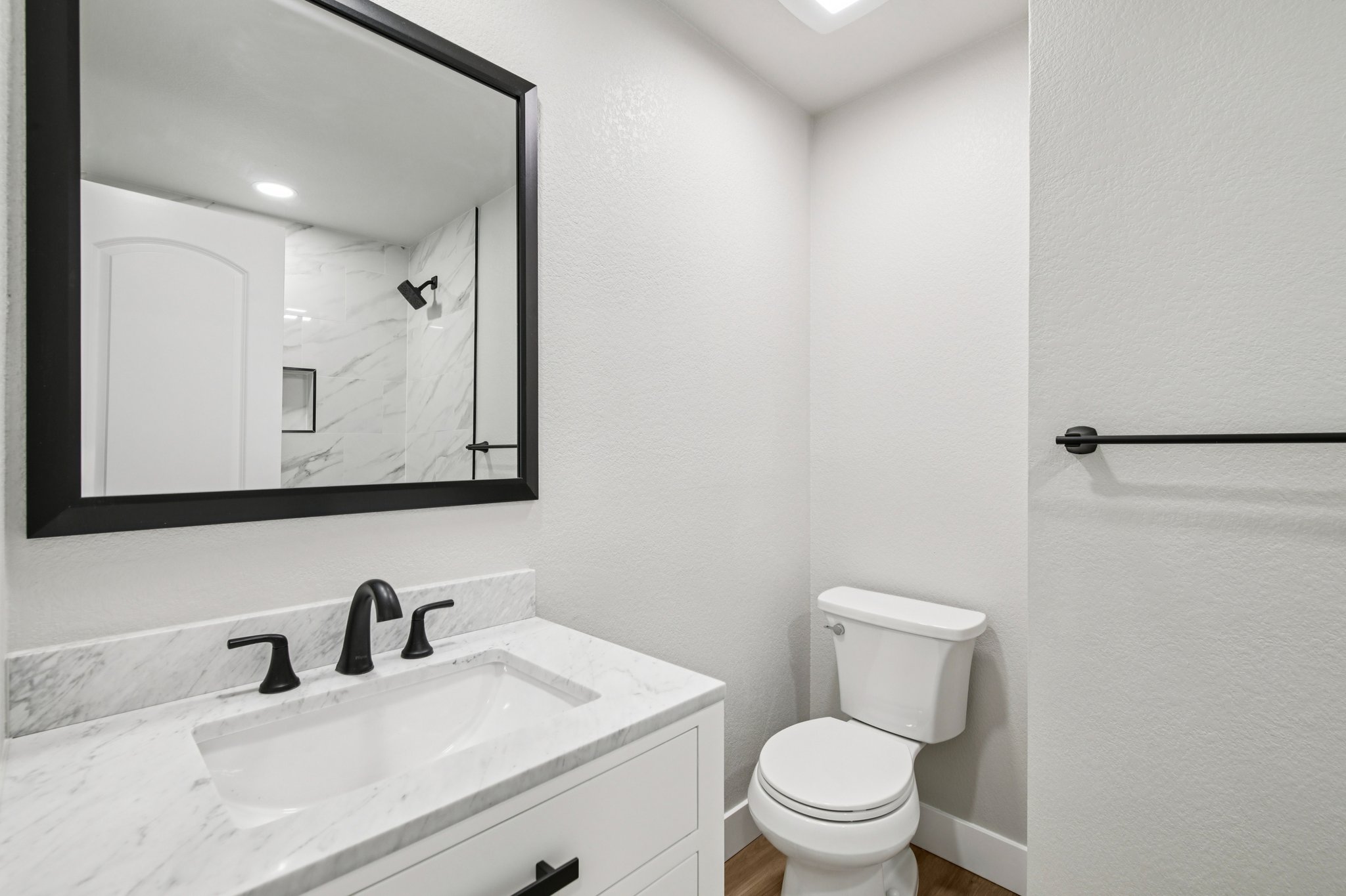 Goldenrod Cir-S1003-030.jpg