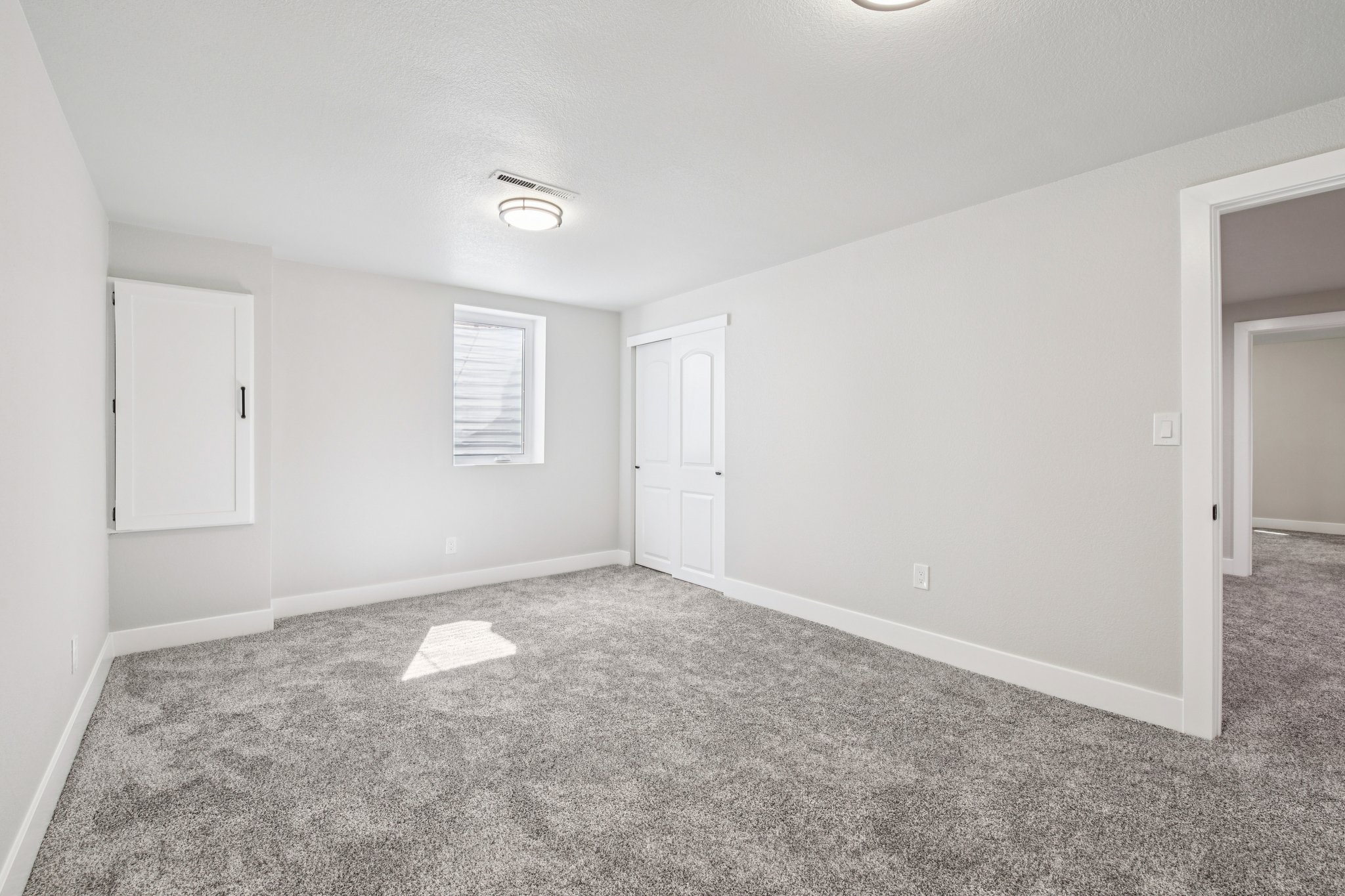 Goldenrod Cir-S1003-039.jpg