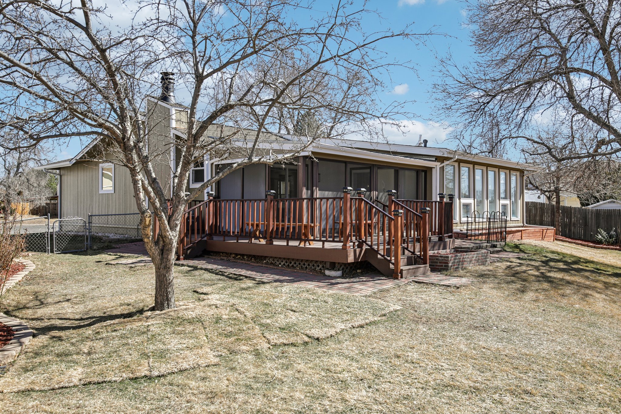 Goldenrod Cir-S1003-055.jpg