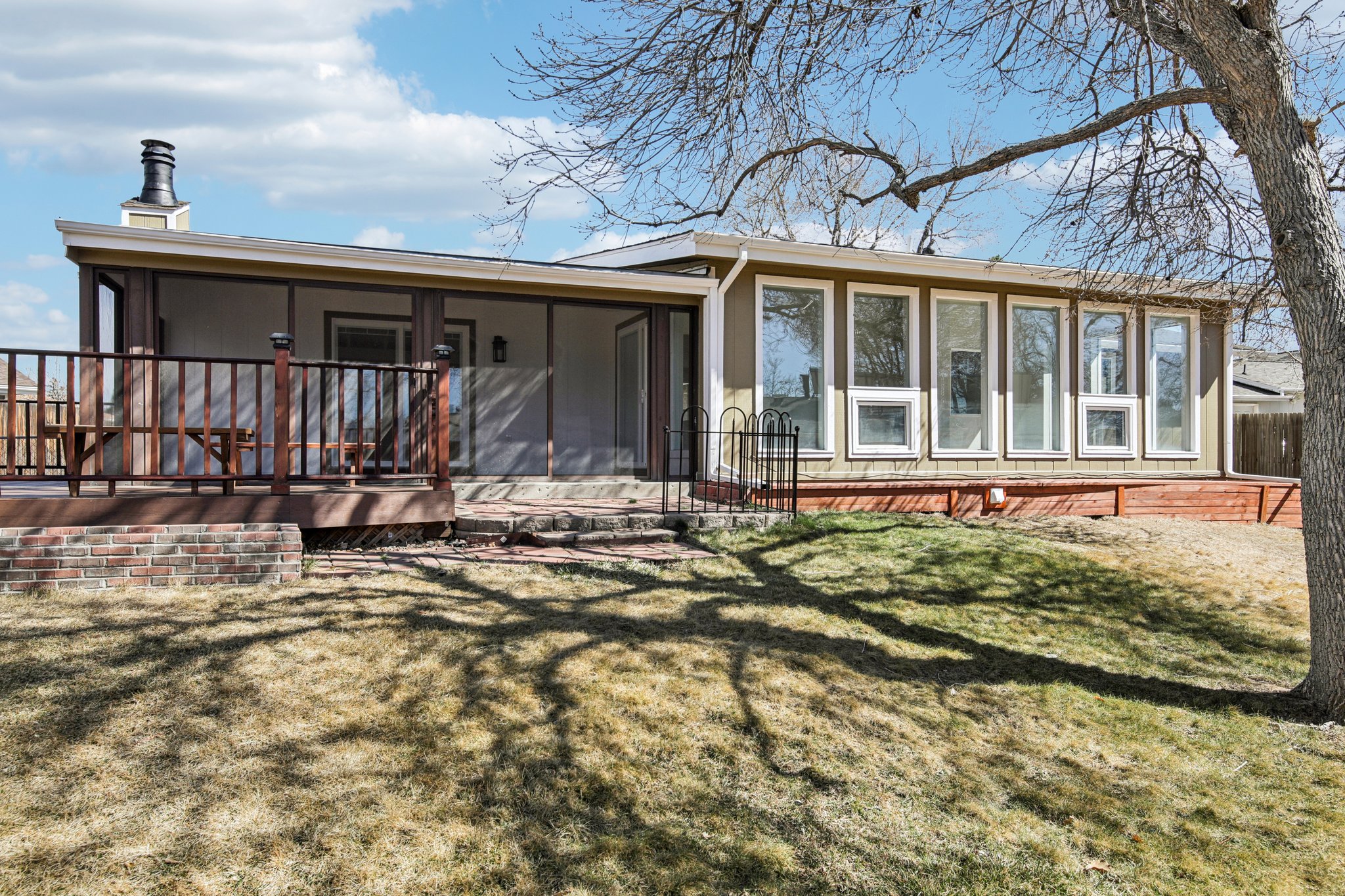 Goldenrod Cir-S1003-057.jpg