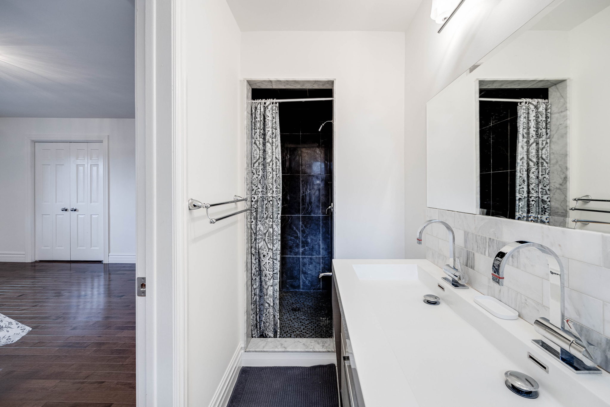 Mississauga property showcase — delivered property photograph 31