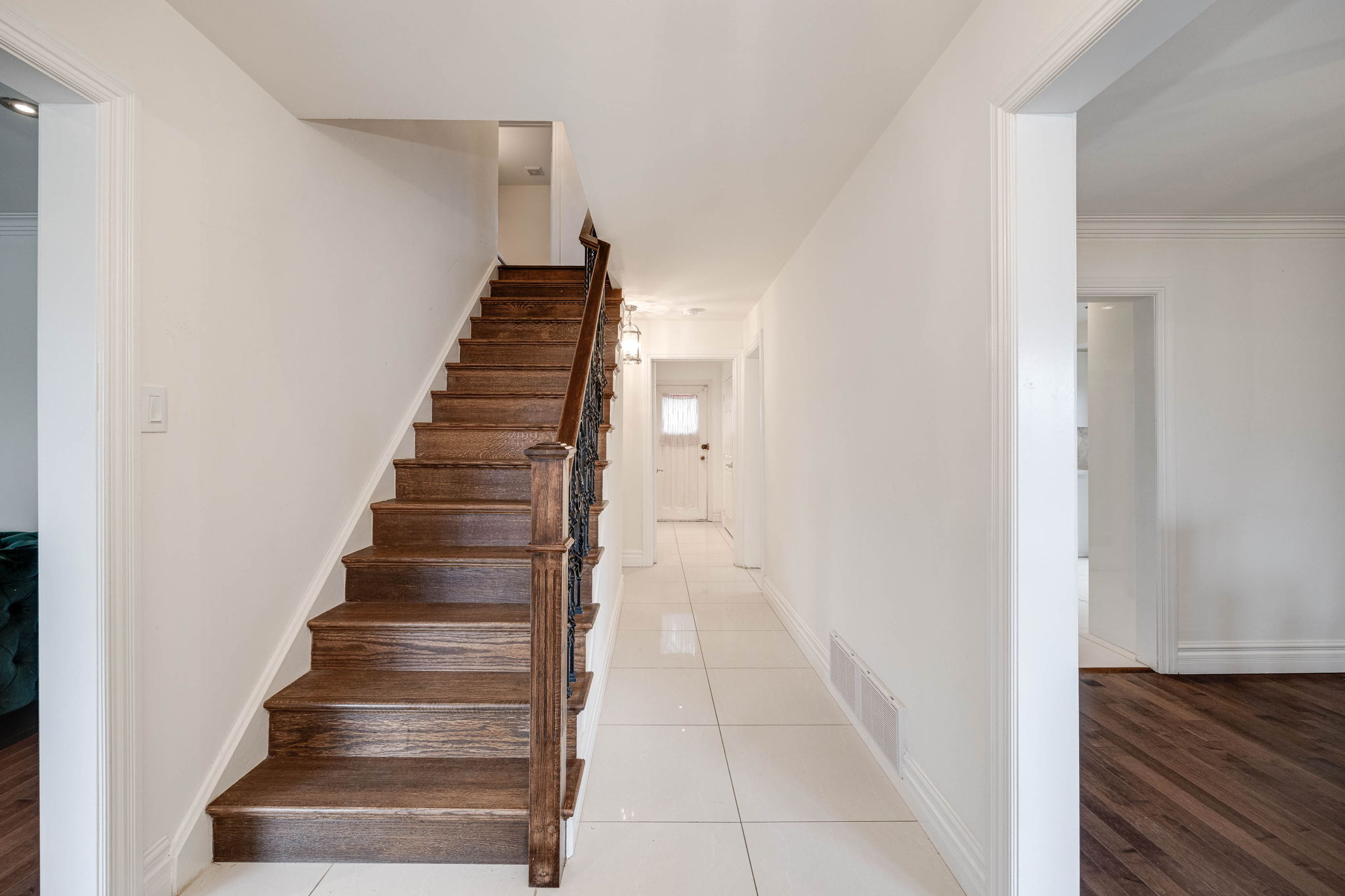 Mississauga property showcase — delivered property photograph 17