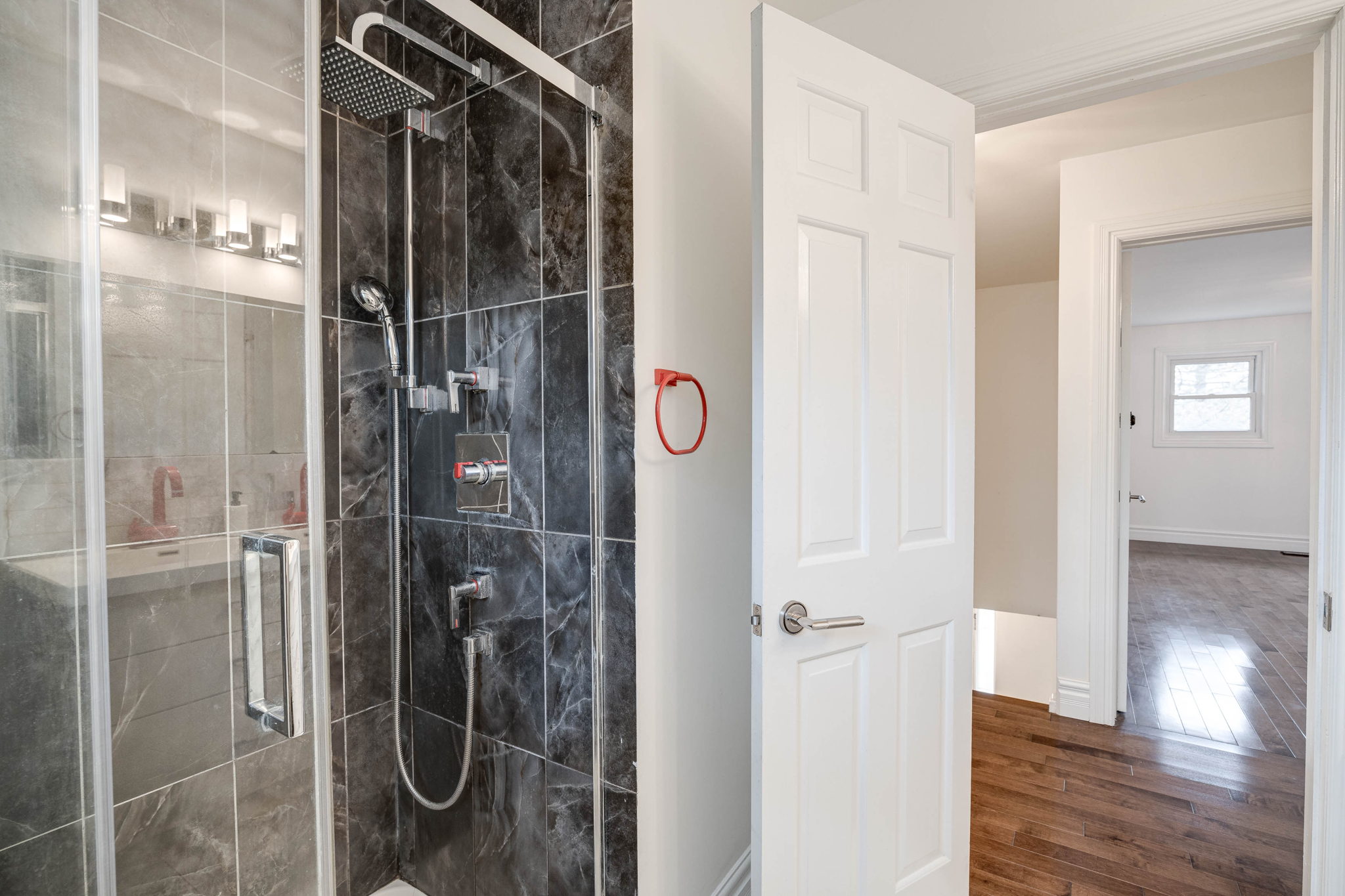Mississauga property showcase — delivered property photograph 25