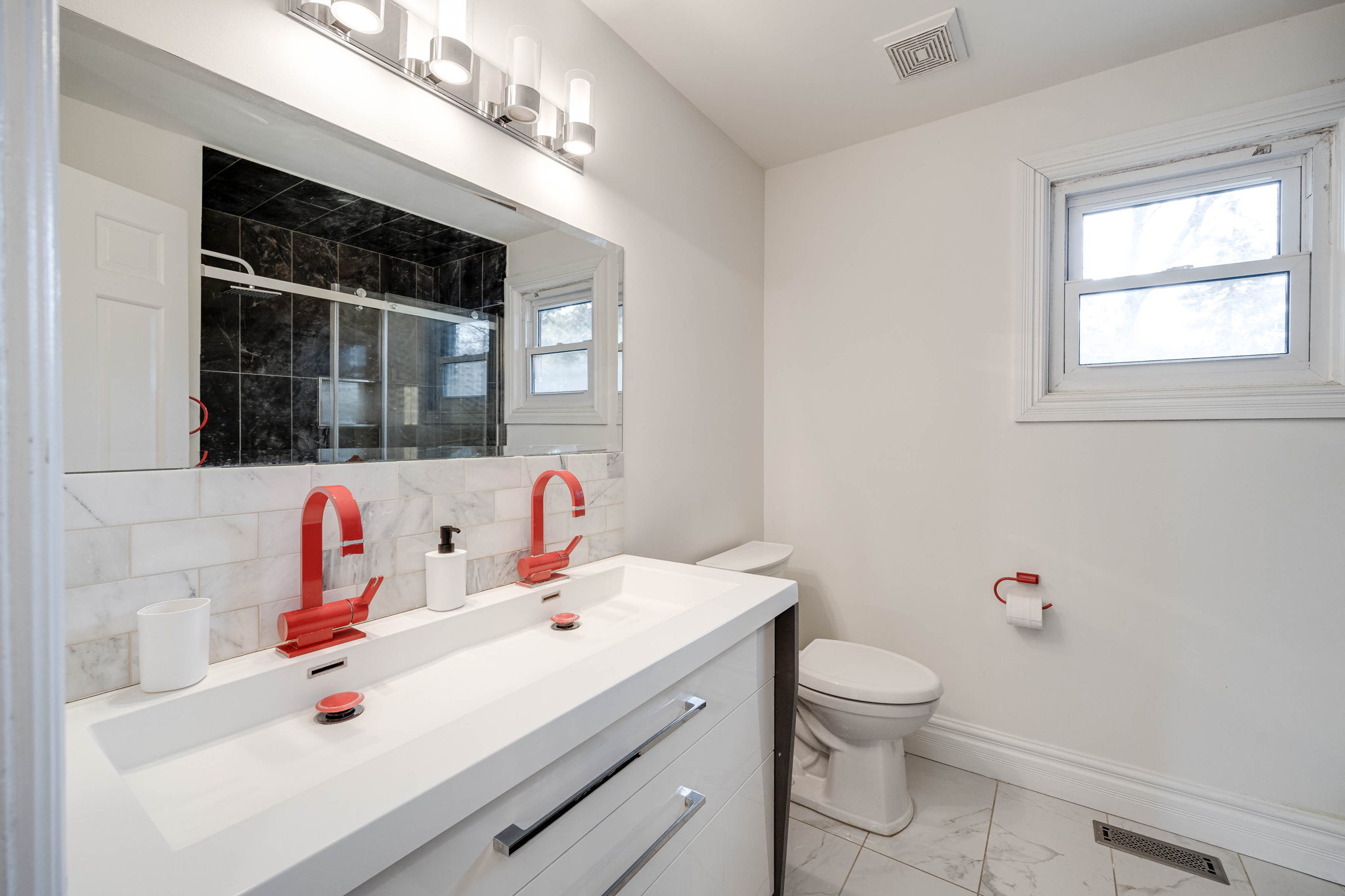 Mississauga property showcase — delivered property photograph 24