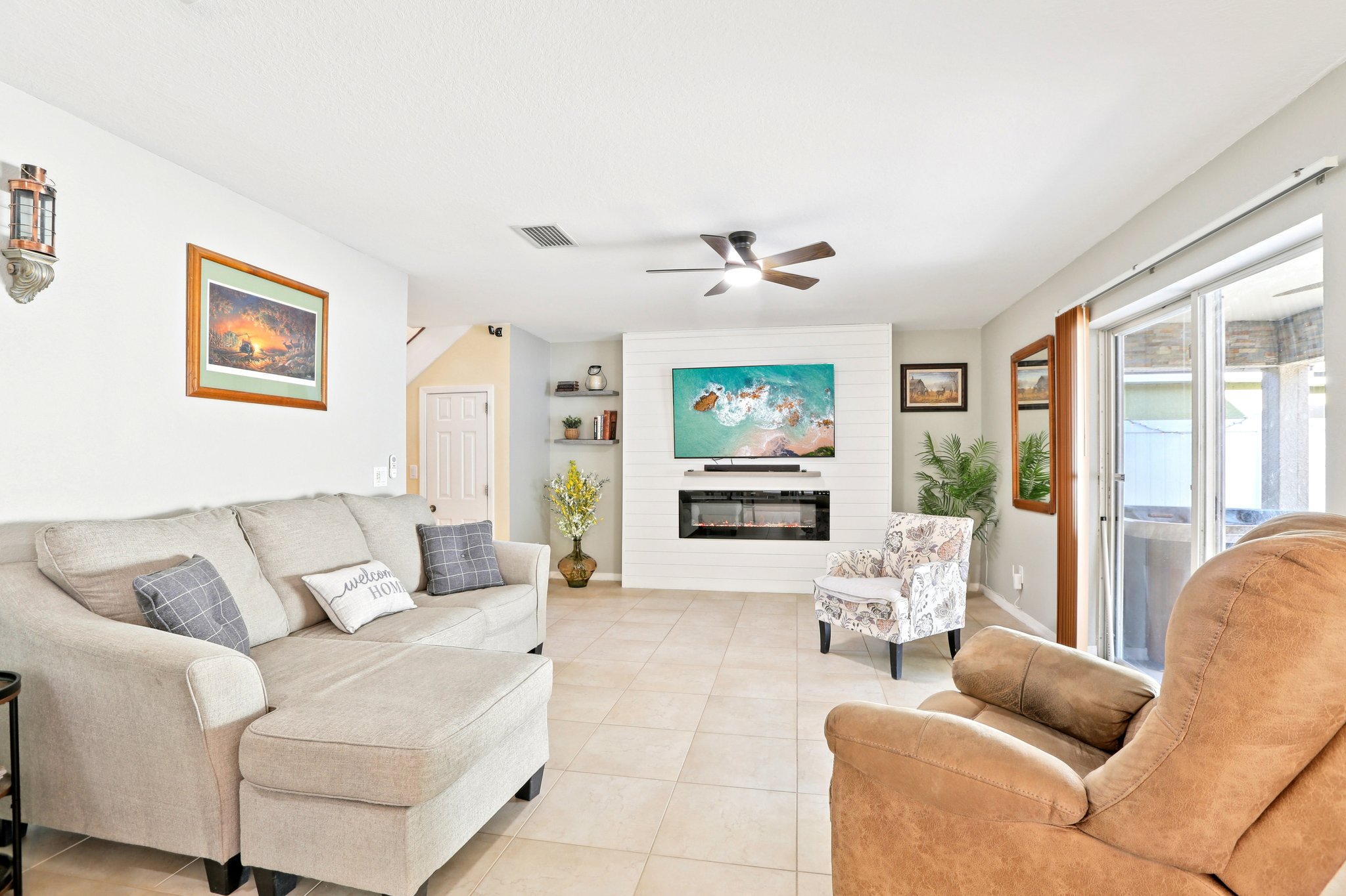 Crestlake Village Dr-S1510-010.jpg