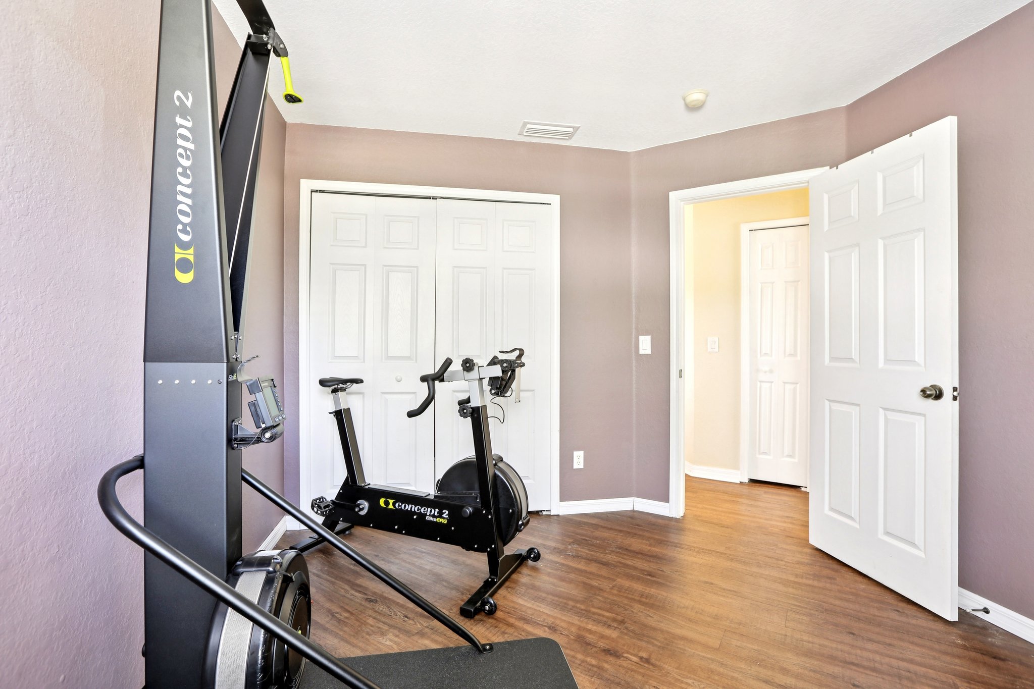 Crestlake Village Dr-S1510-035.jpg