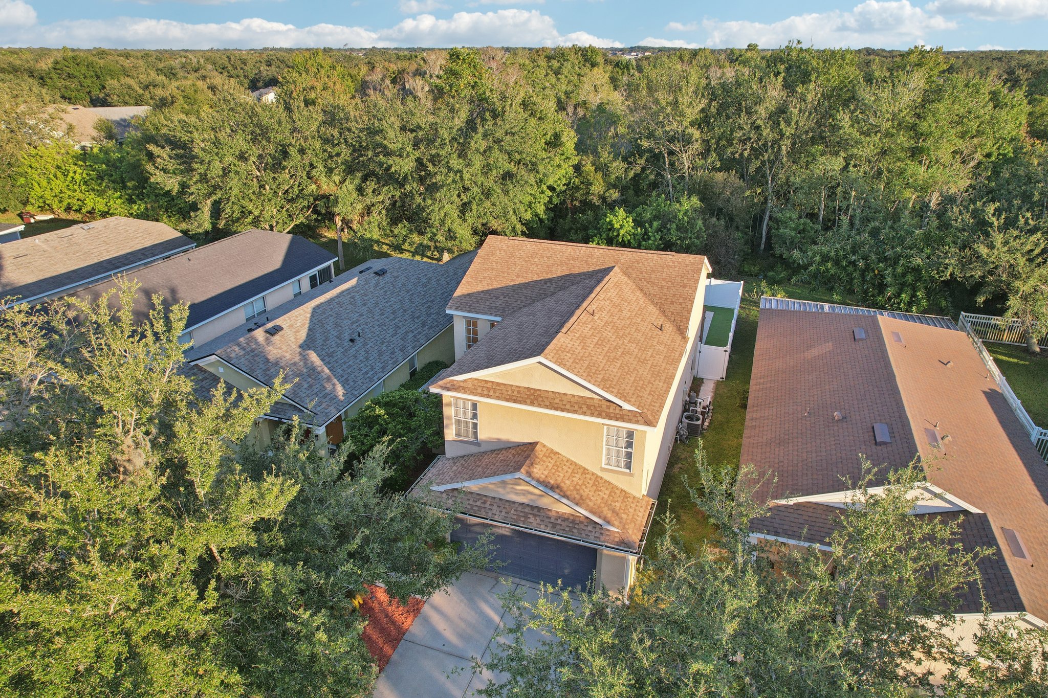 Crestlake Village Dr-S1510-061.jpg