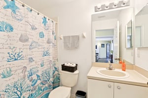 Crestlake Village Dr-S1510-027.jpg
