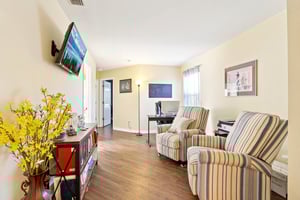 Crestlake Village Dr-S1510-028.jpg
