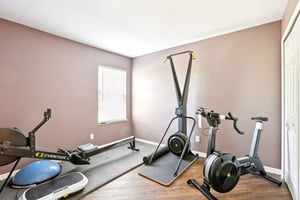 Crestlake Village Dr-S1510-033.jpg