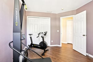 Crestlake Village Dr-S1510-035.jpg