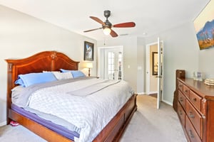 Crestlake Village Dr-S1510-042.jpg