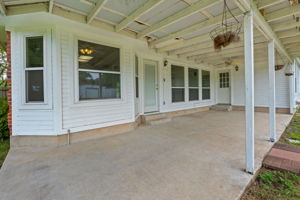  Photo 32
