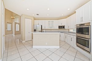 KITCHEN + ISLAND