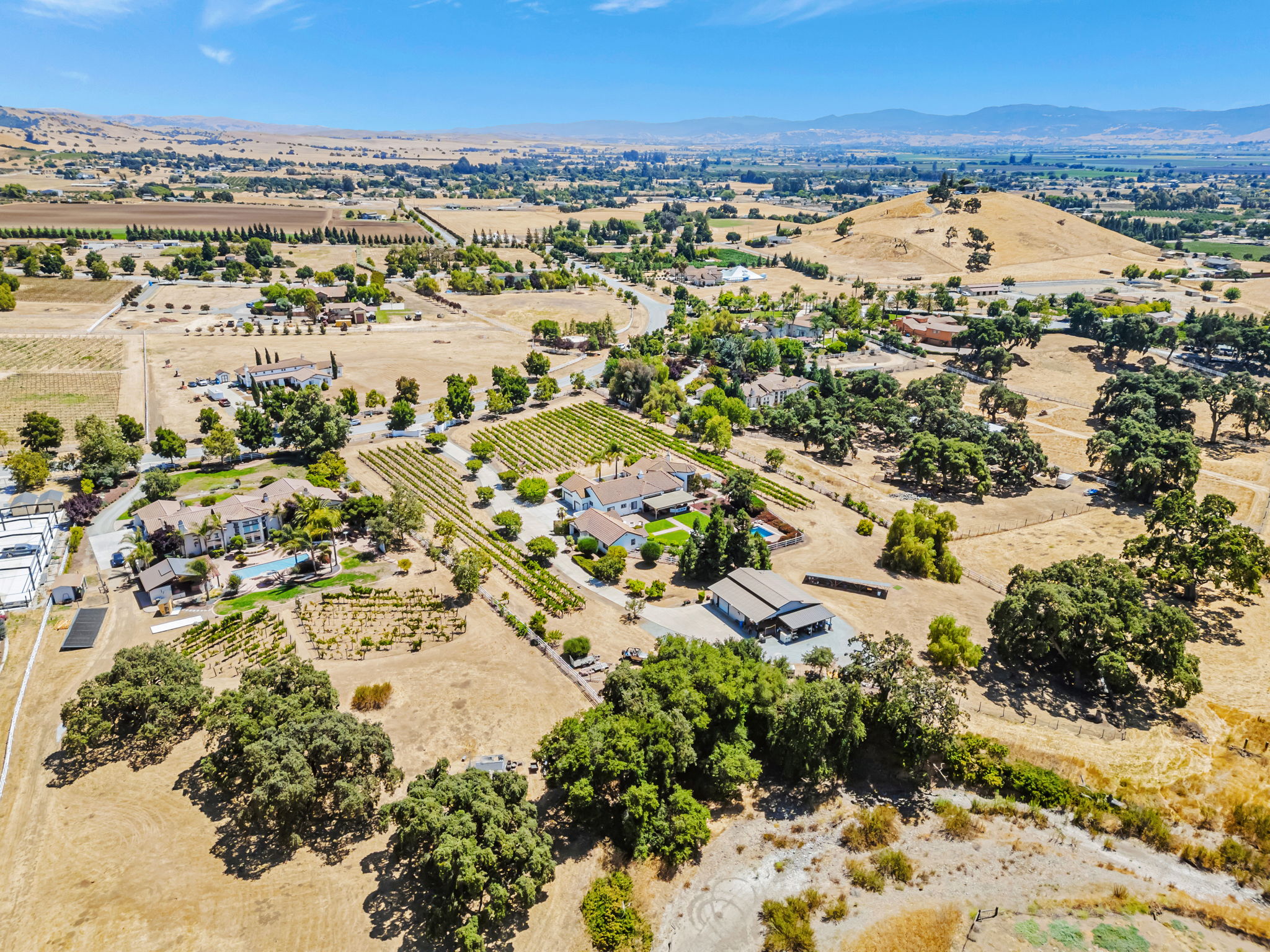 002_5 AERIAL STILLS_1152 Little River Dr