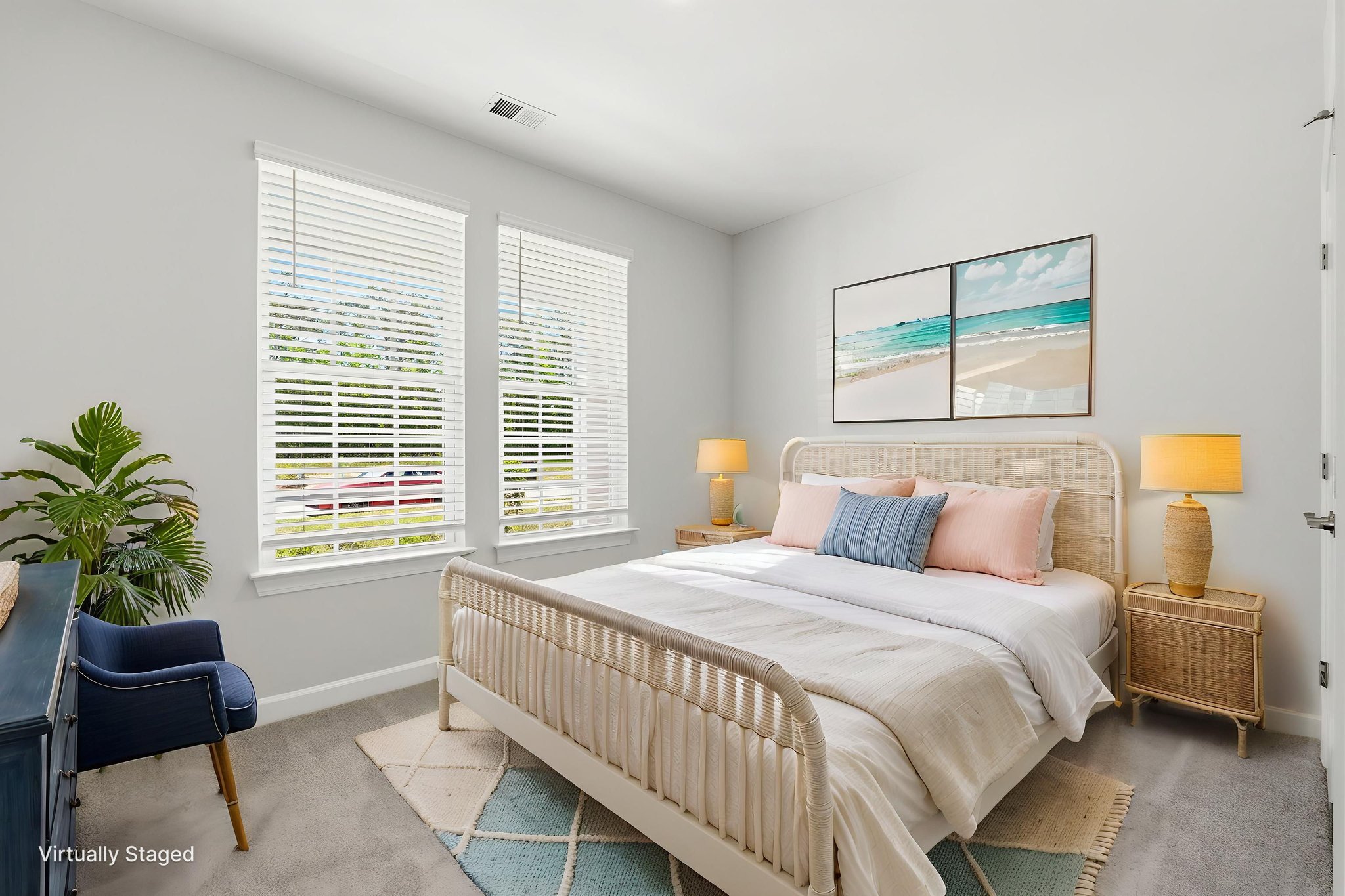 DSC01006 virtually staged.jpeg