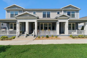  Photo 0