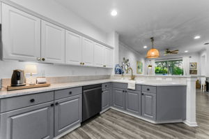 Kitchen 6