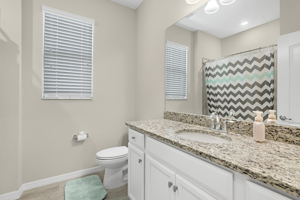 Guest Bathroom 1-1
