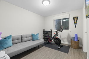  Photo 36