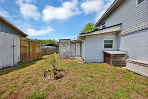  Photo 41