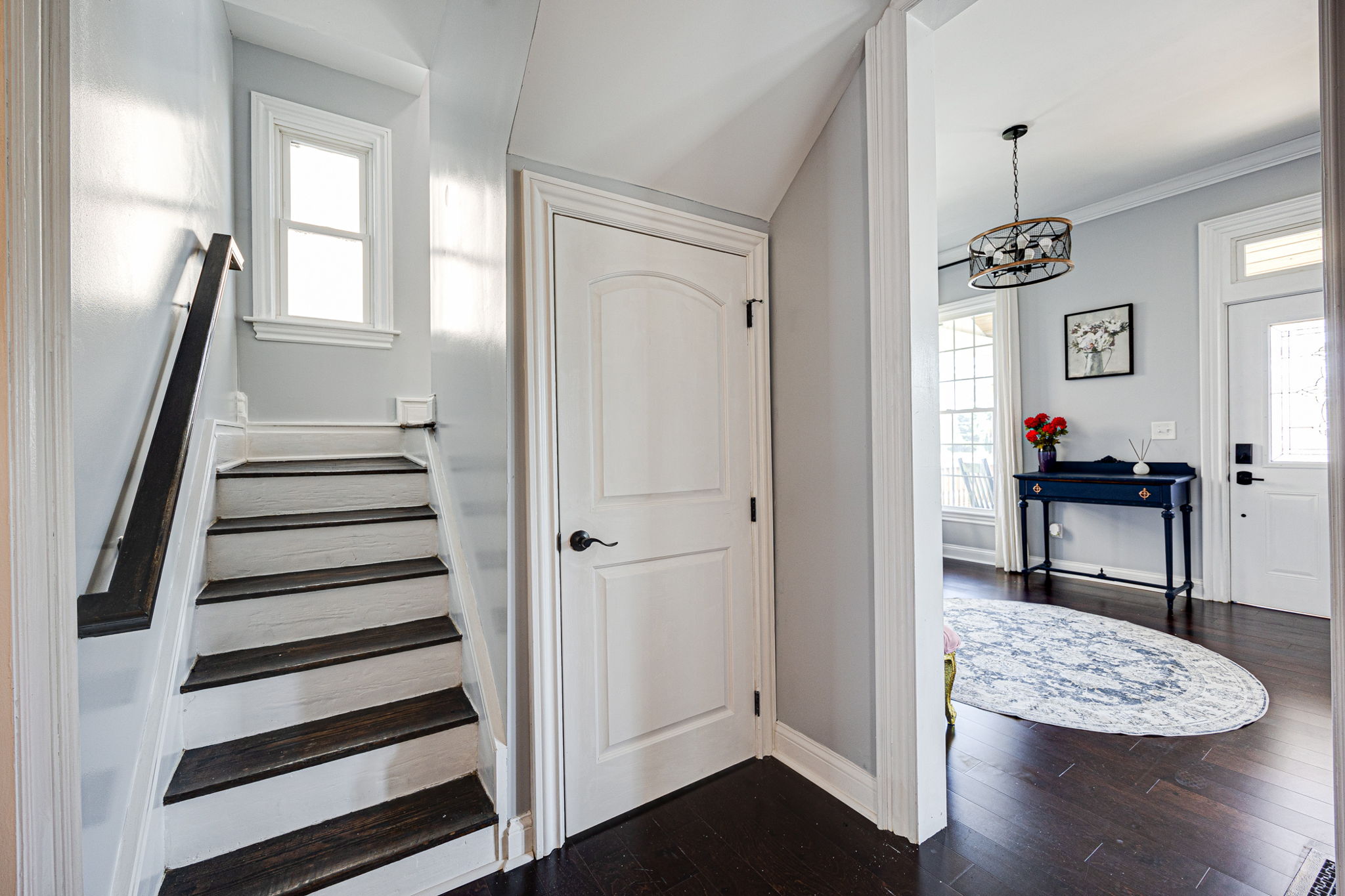 154 E Long St 026