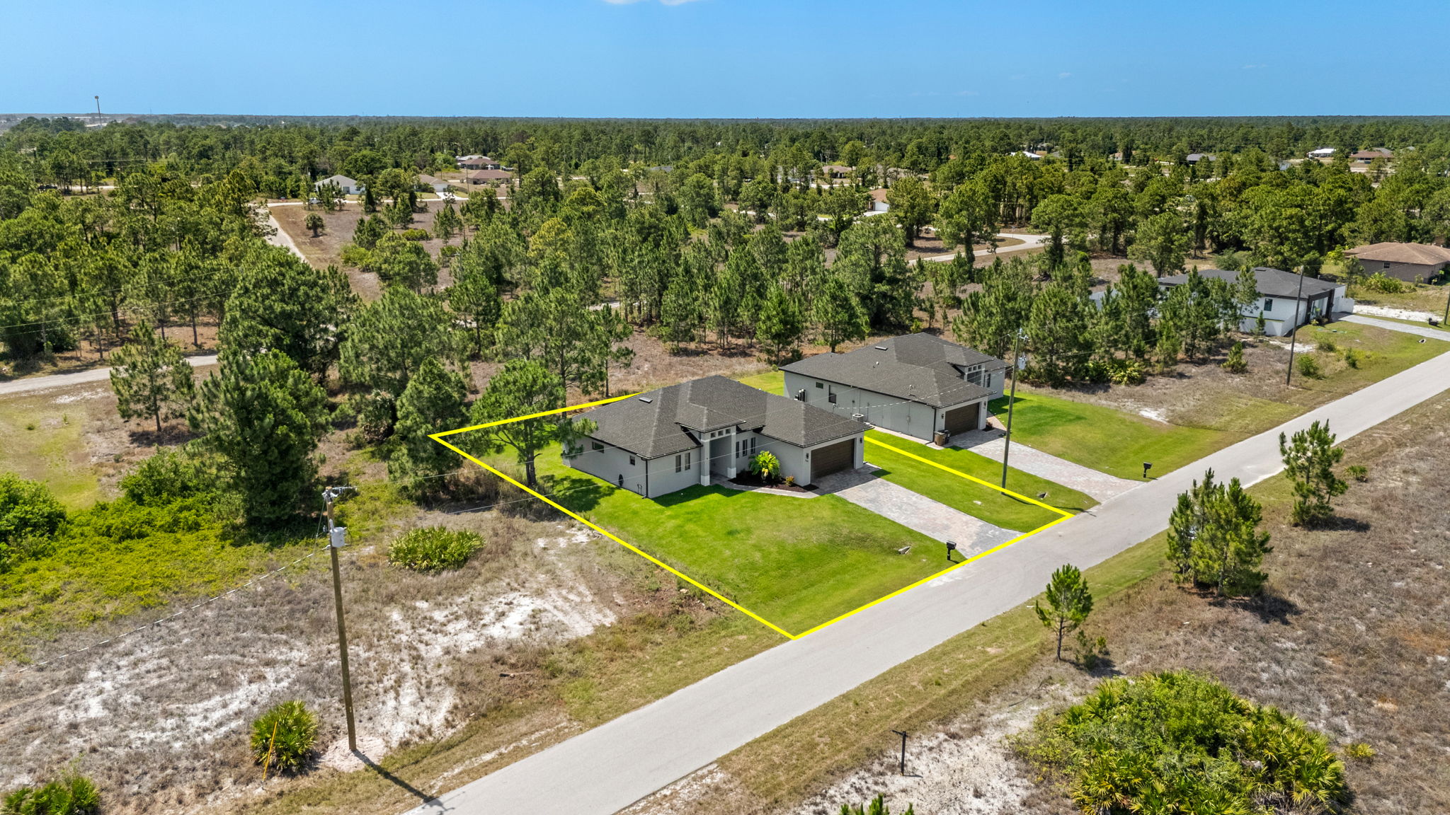 Aerial Front Exterior 4 - lot line