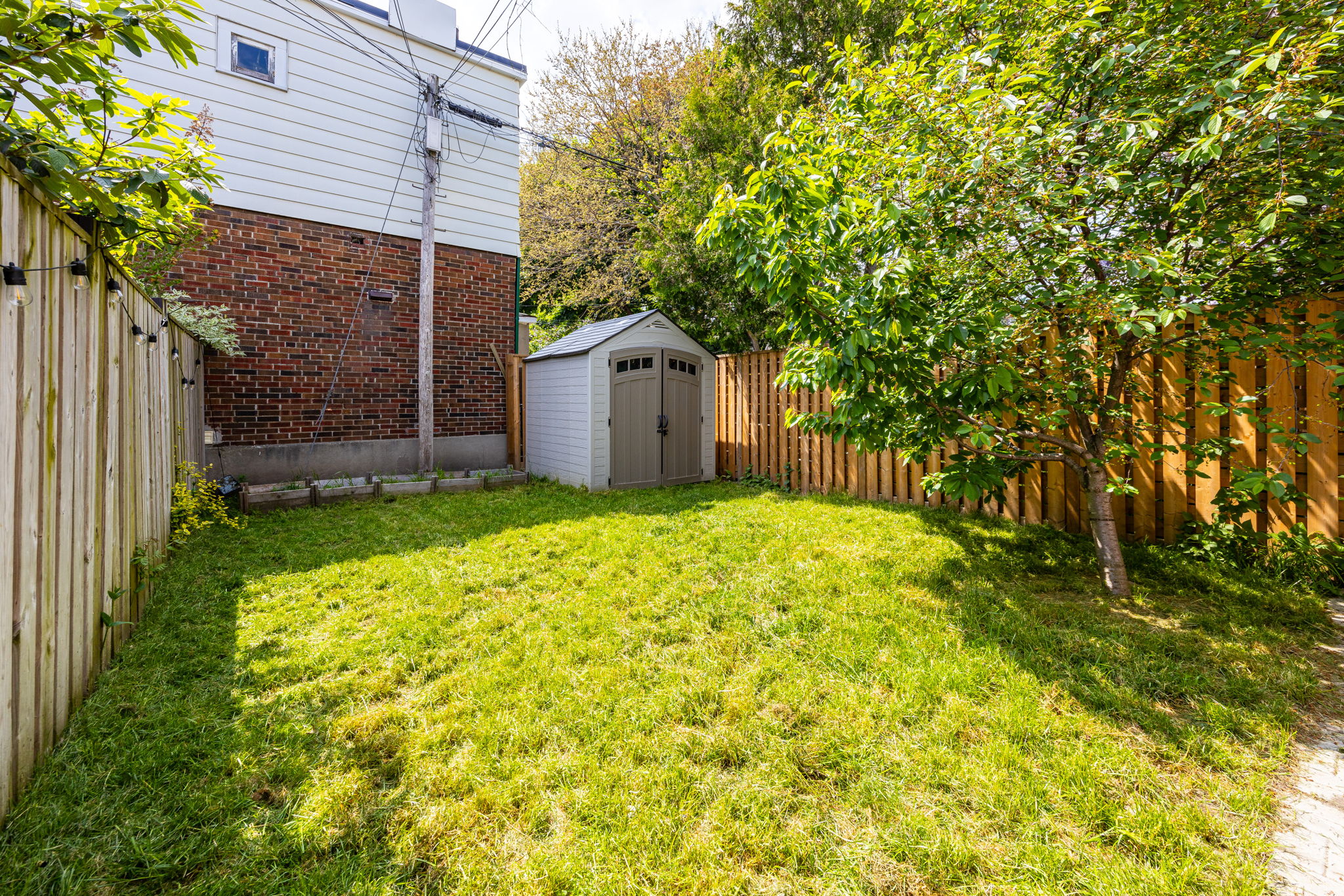 Toronto property showcase — delivered property photograph 38