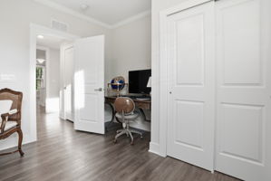  Photo 49