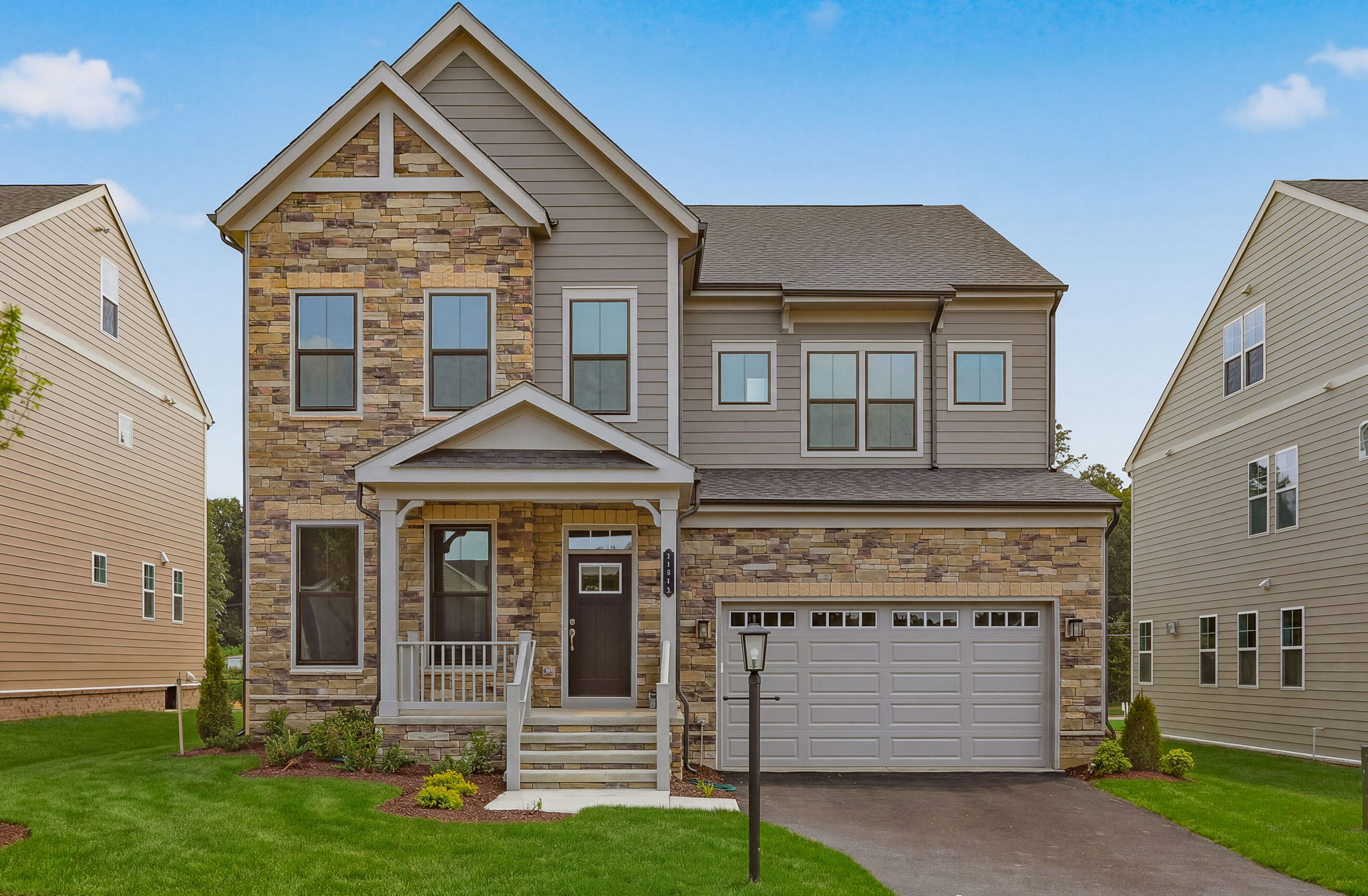 01-Exterior Front