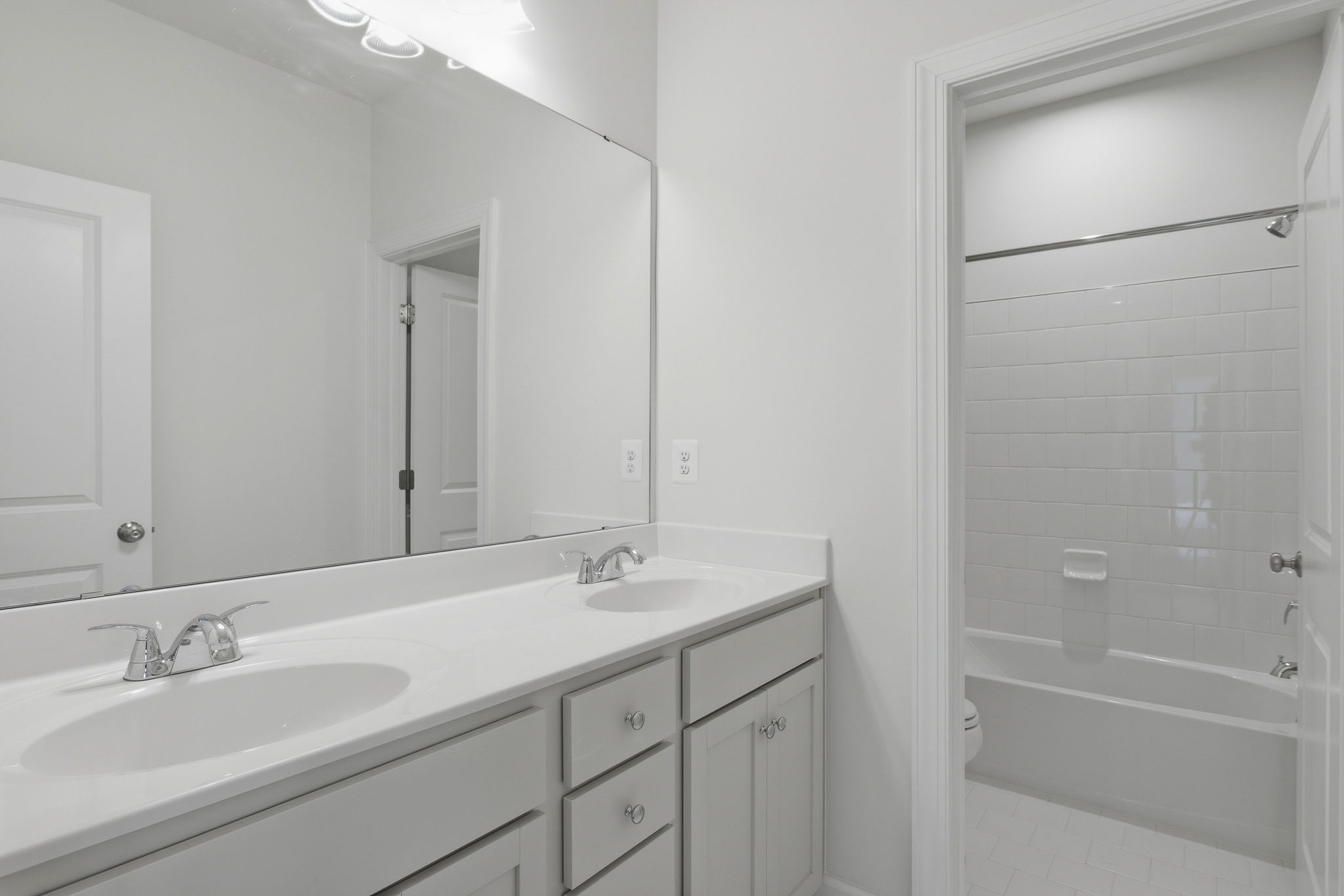34-Hall Bath