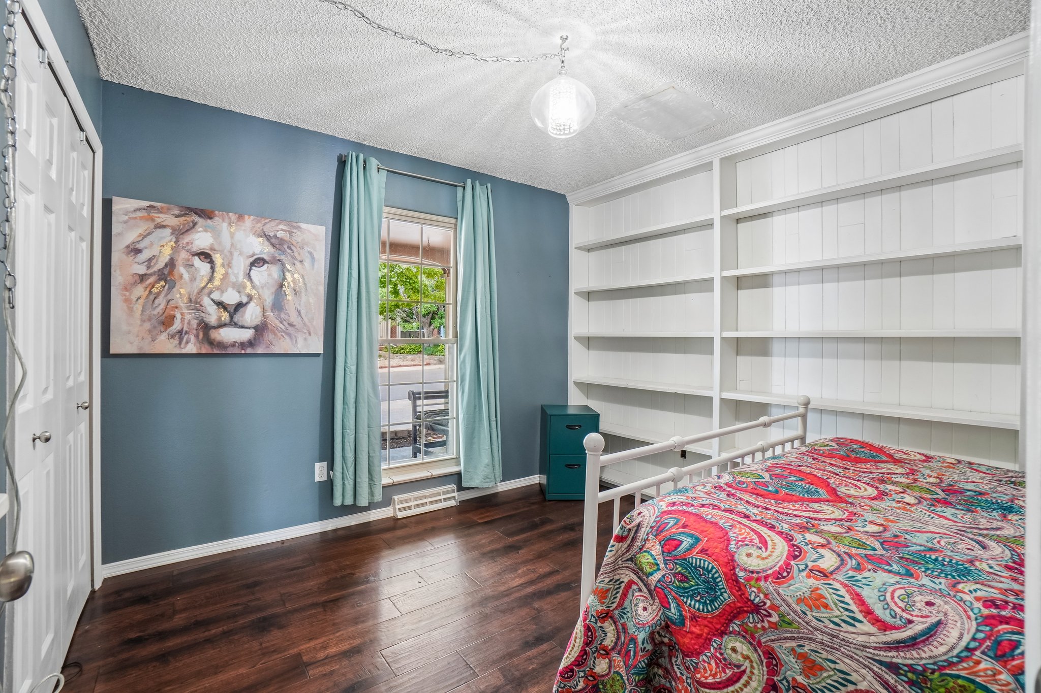 E Amherst Cir-S1707-017.jpg