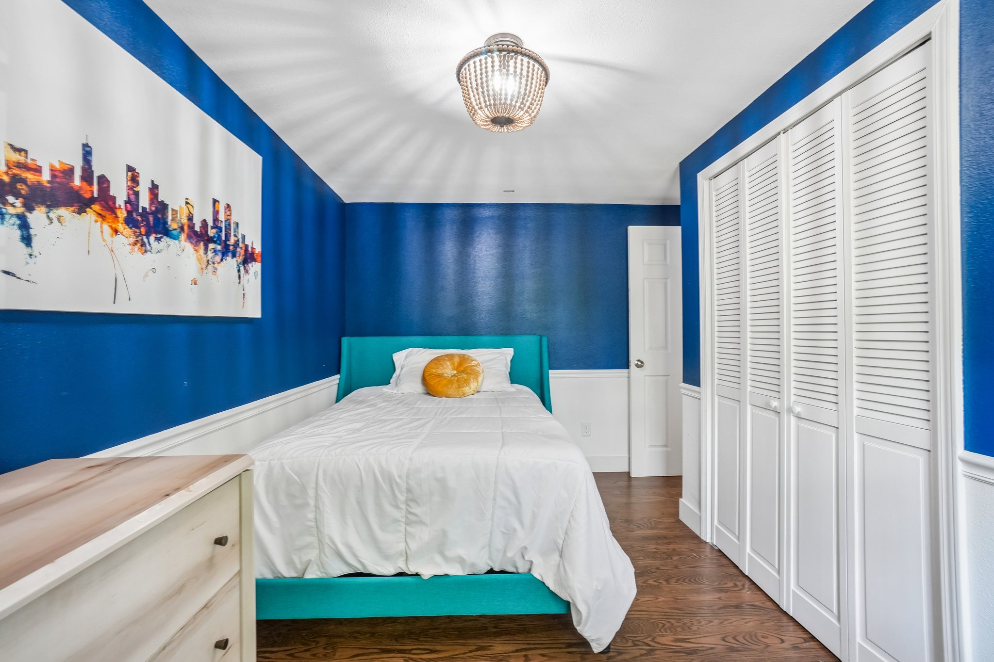 E Amherst Cir-S1707-026.jpg