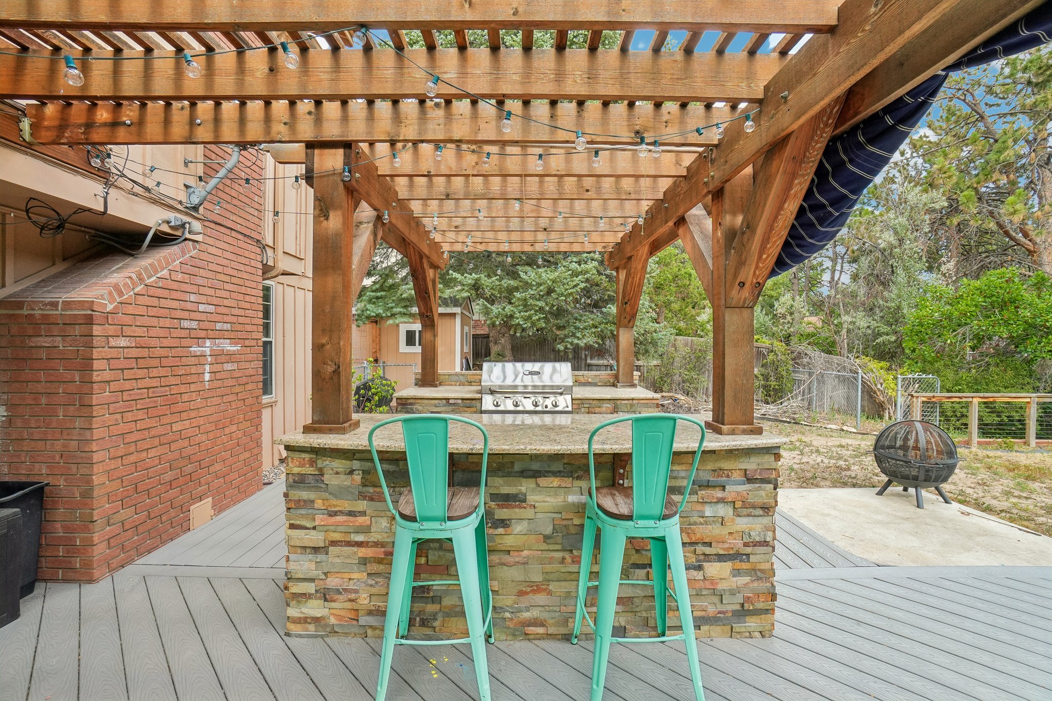 E Amherst Cir-S1707-040.jpg