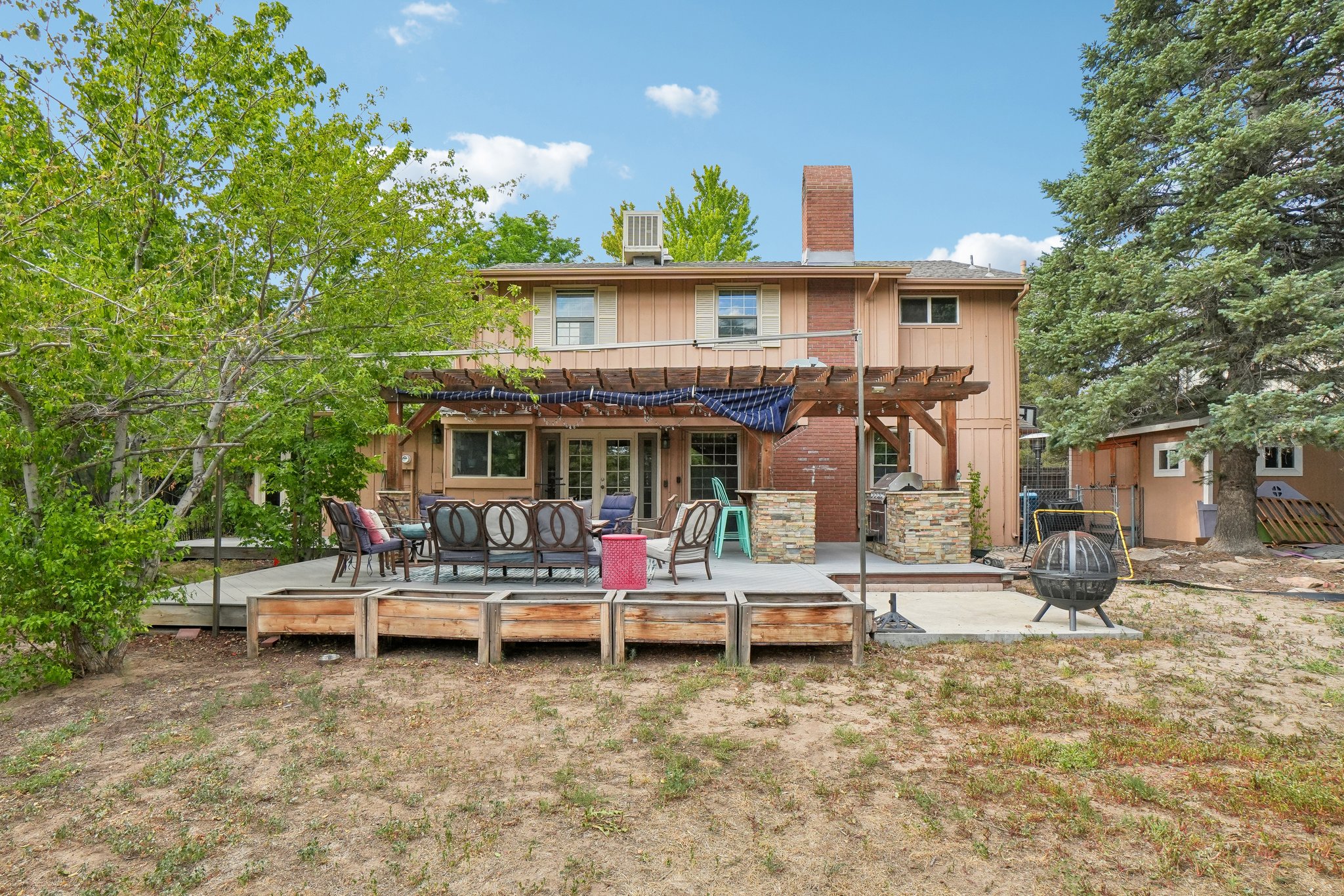 E Amherst Cir-S1707-042.jpg