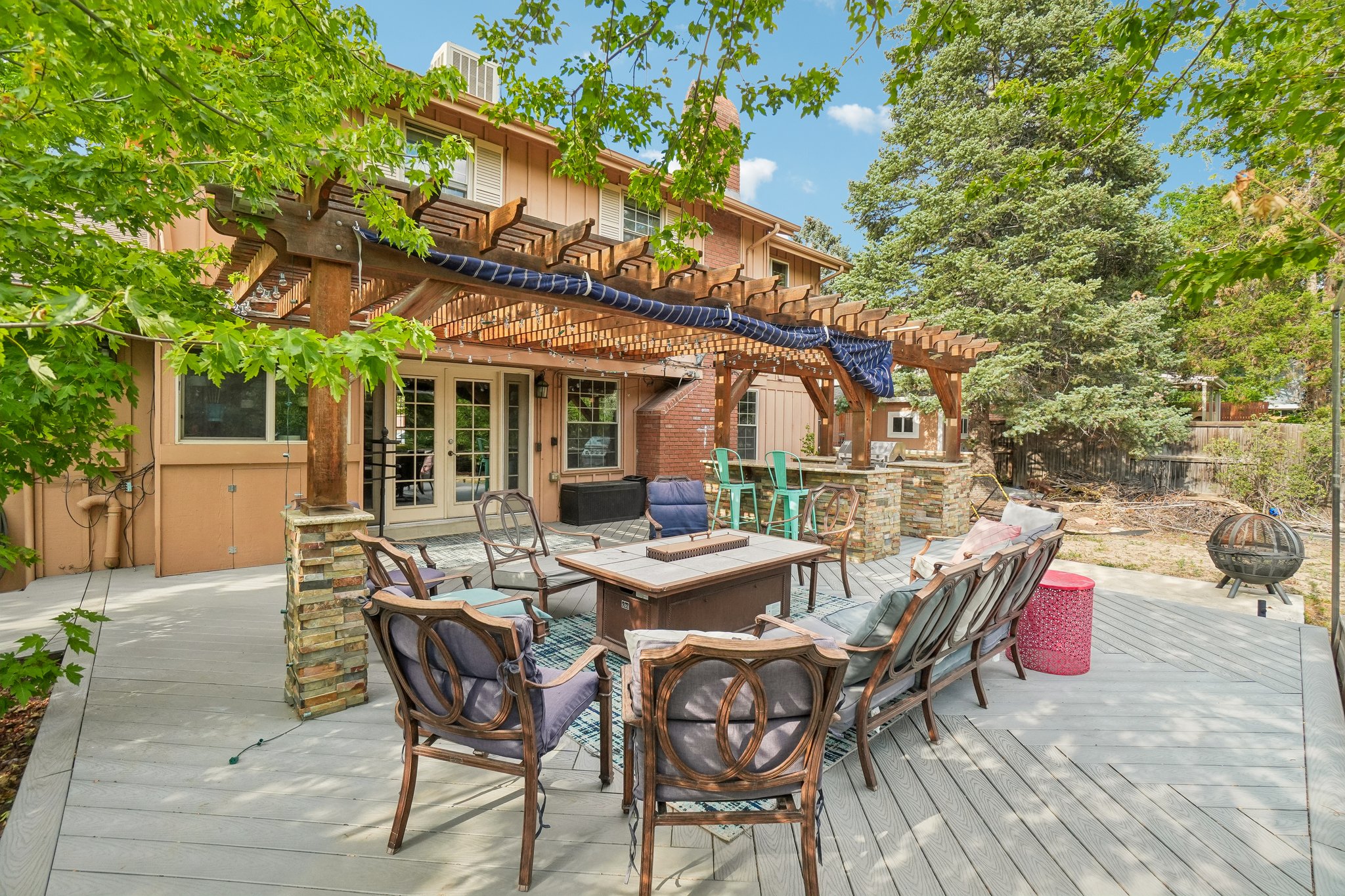 E Amherst Cir-S1707-043.jpg
