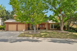 E Amherst Cir-S1707-001.jpg
