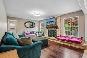 E Amherst Cir-S1707-008.jpg