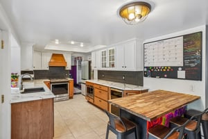 E Amherst Cir-S1707-011.jpg